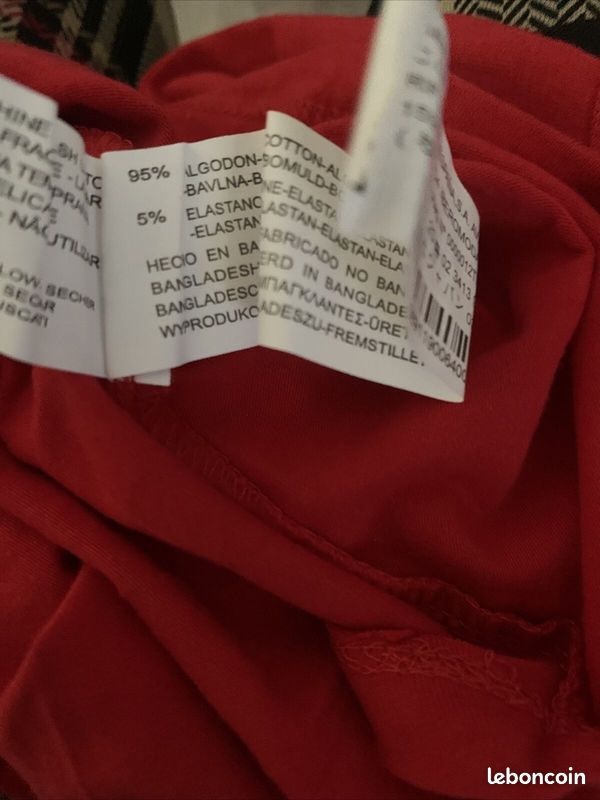 Haut Tshirt Rouge Bershka TS Neuf (image 4)