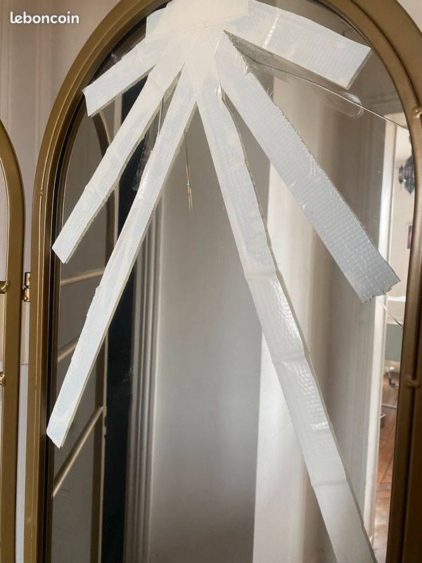 Miroir sur pied doré (image 4)