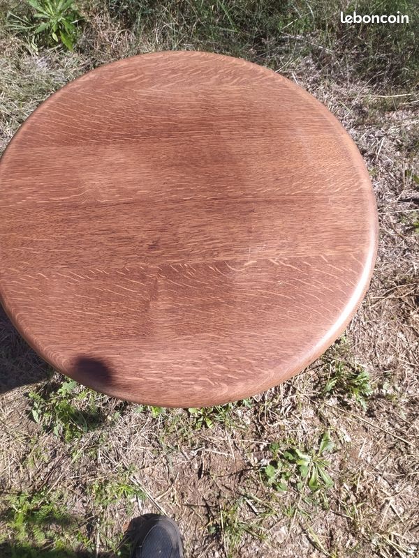Table basse ronde en chêne (image 2)