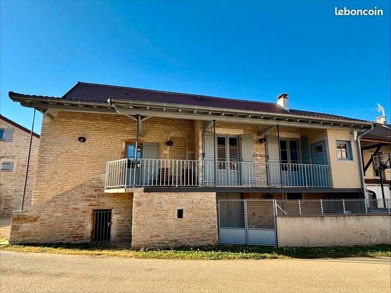 Maison 5 pièces 114 m² · à Cormatin · 114 m² · 454 000 €