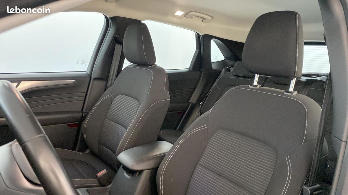Ford Kuga 1.5 EcoBlue 120 ch Titanium (image 11)