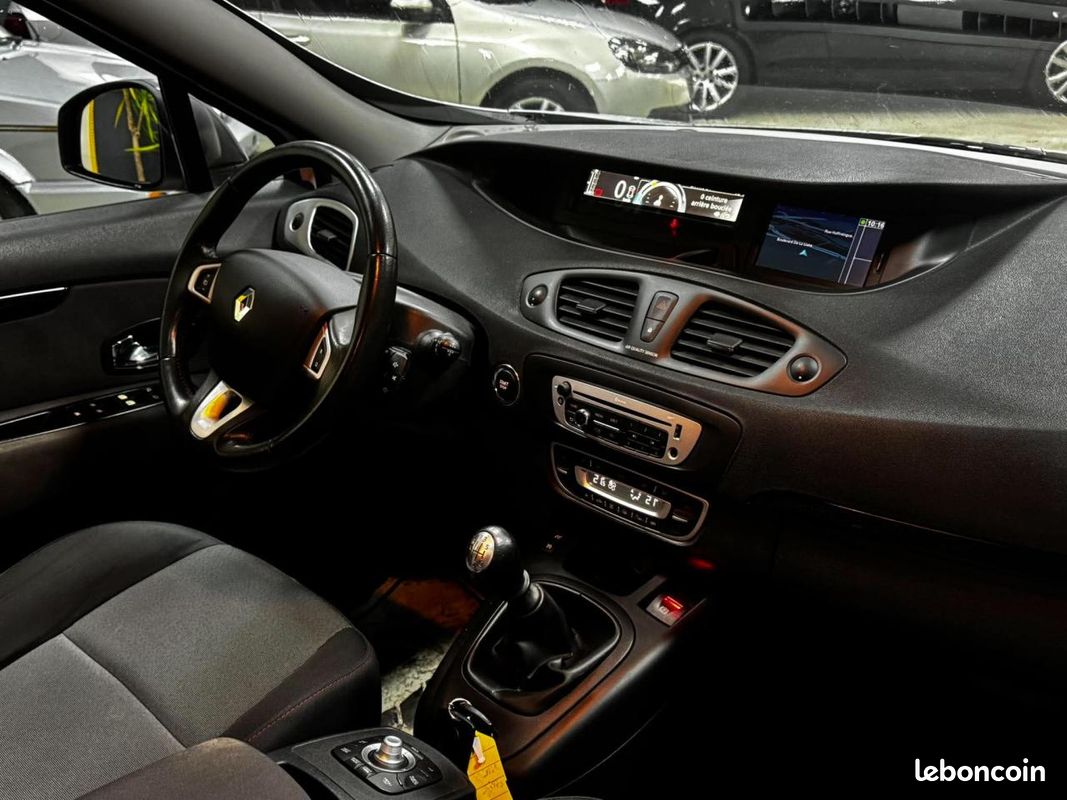 RENAULT SCENIC 1.5 dCi FAP - 110 III MONOSPACE Authentique PHASE 3 (image 5)