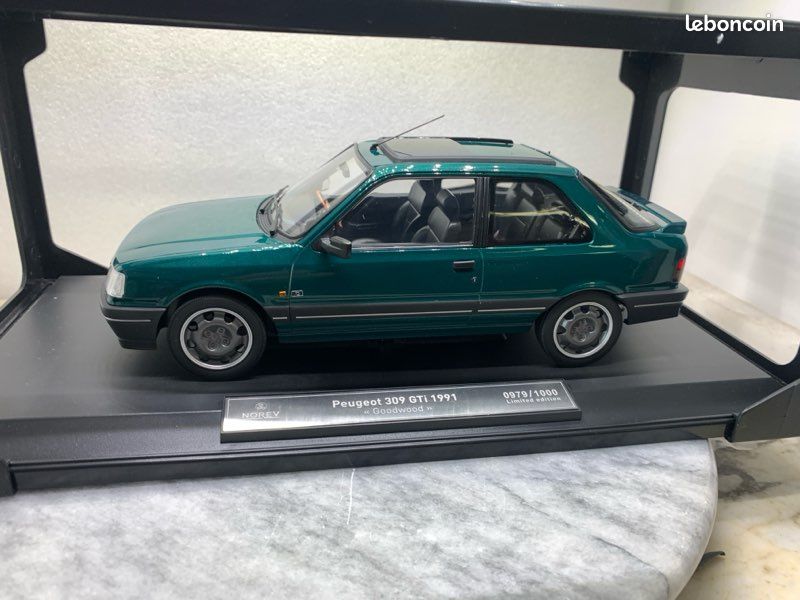 Peugeot 309 GTI 1991 verte Norev 1/18 (image 1)