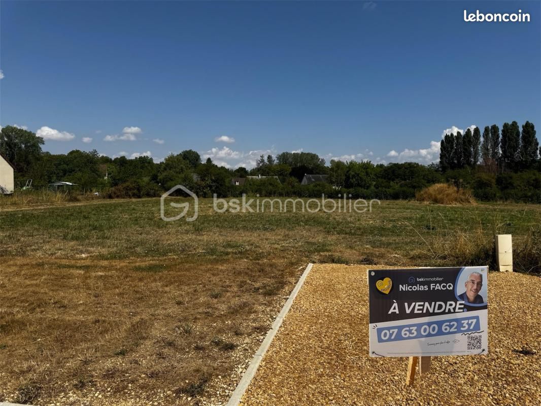 Terrain 1 009 m² Vinon · 25 400 €