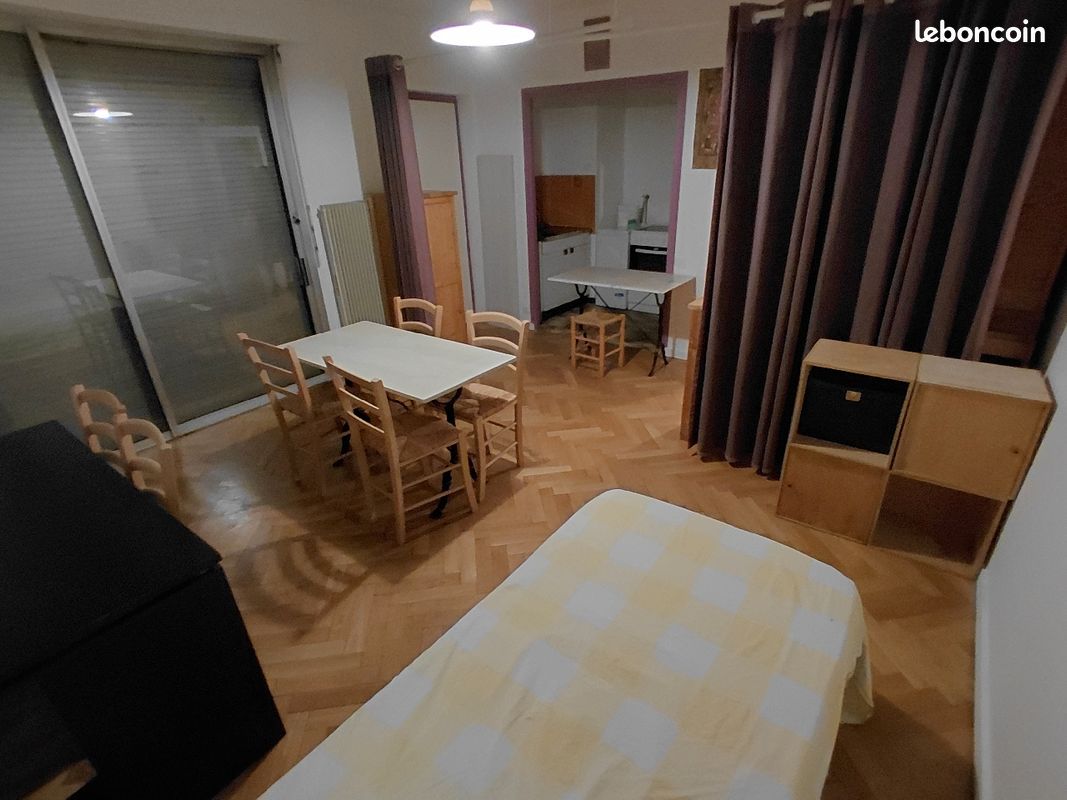 Appartement 1 pièce 29 m² · à Tassin-la-Demi-Lune · 29 m² · 490 €