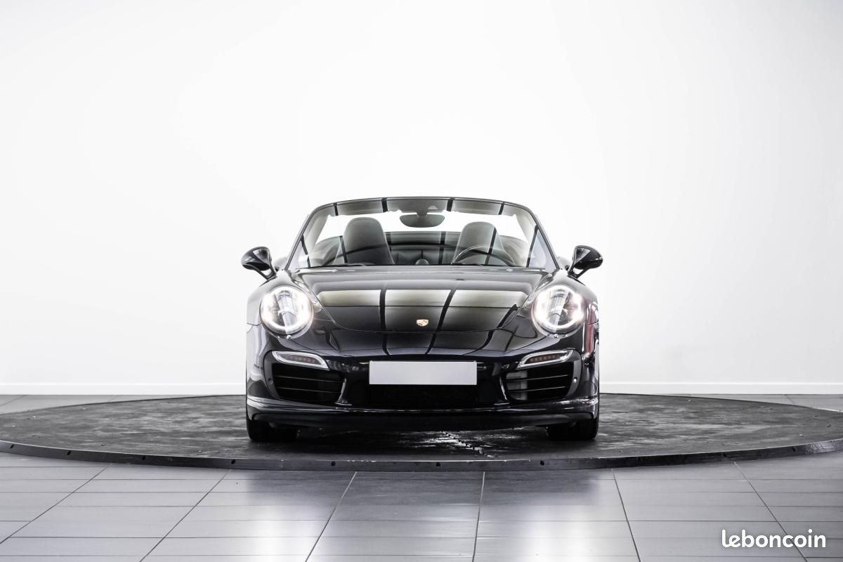 Porsche 911 TURBO CABRIOLET 3.8i S 560 PDK A (image 8)