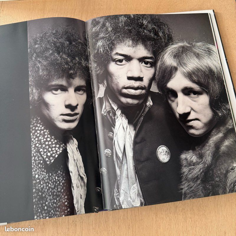 Livre JIMI HENDRIX (image 3)