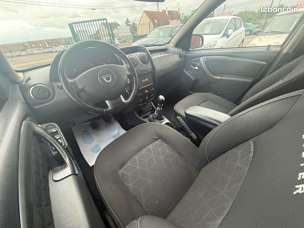 Dacia duster prestige phase 2 1.2i - 16v turbo tce 125cv 4x2 2015 (image 15)