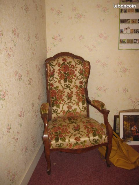 3 fauteuils anciens dont 1 gratuit (image 1)