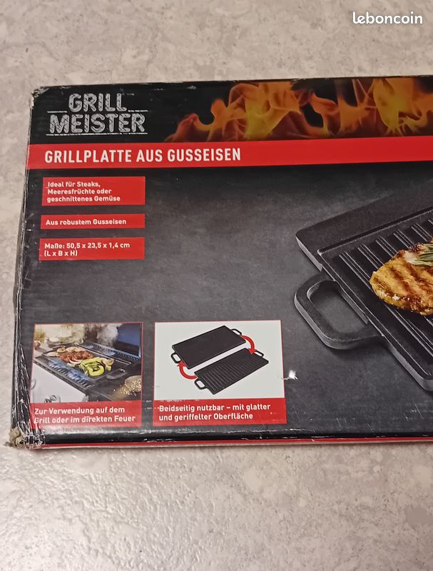 NINJA WOODFIRE Four d'extérieur 8-en-1 Woodfire de Ninja avec couvercle, barbecue électrique