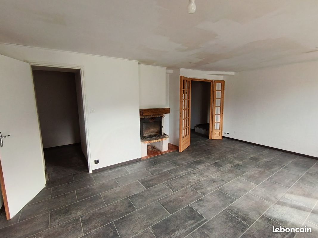 Maison 6 pièces 147 m² · à Étupes · 147 m² · 86 900 €