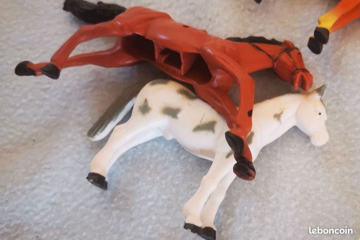 Figurines de petits chevaux (image 7)