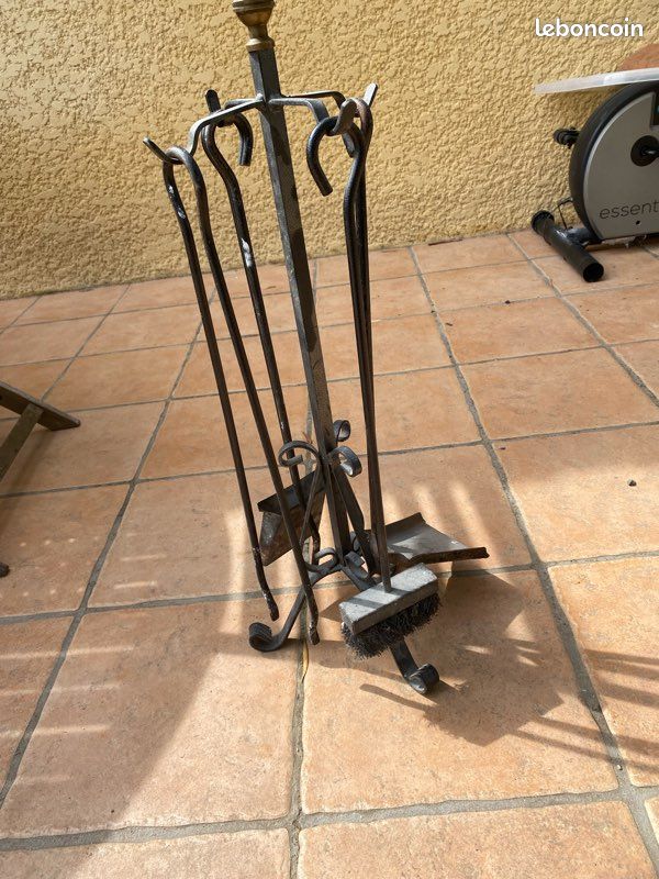 Valet de cheminée (image 1)