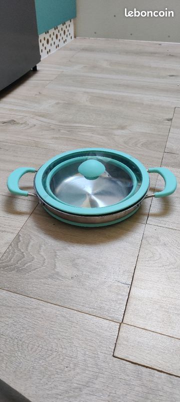 Casserole Rétractable Bleue - Silicone Et Acier Inoxydable - Gain De Place - 16cm