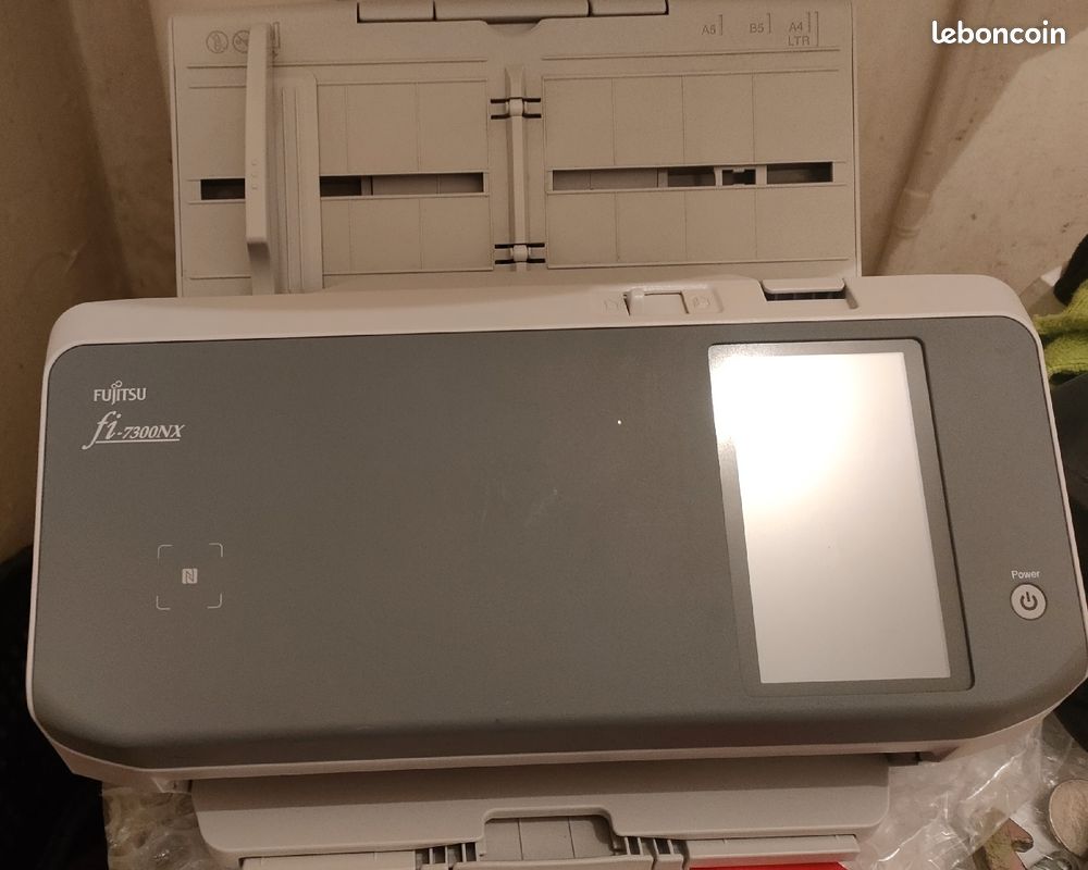 Scanner Fujitsu Fi-7300NX (image 1)