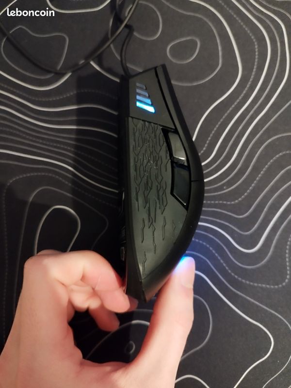 Souris gaming Aorus M3 et tapis de souris Aorus AMP500 (image 6)