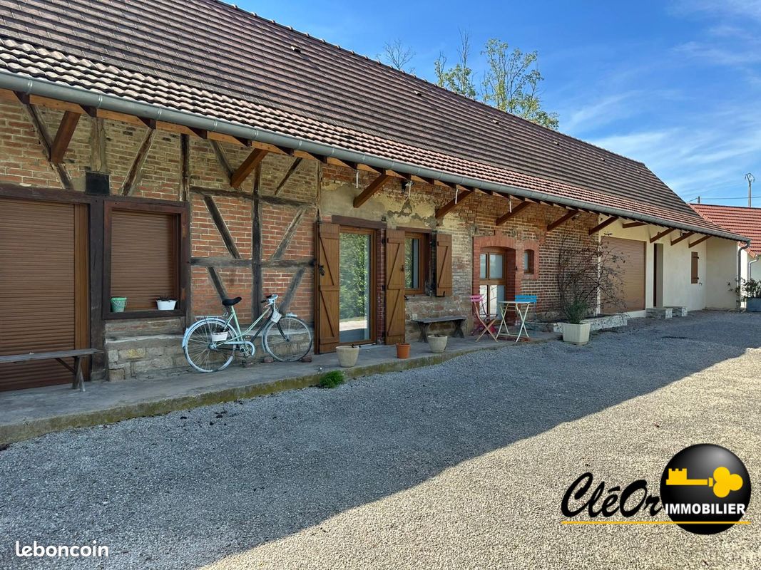 Maison 6 pièces 163 m² · à Sornay · 163 m² · 270 000 €