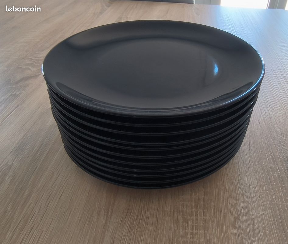 Lot vaisselle IKEA noir (image 11)