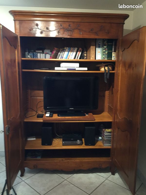 Armoire adaptée pour télé (image 1)