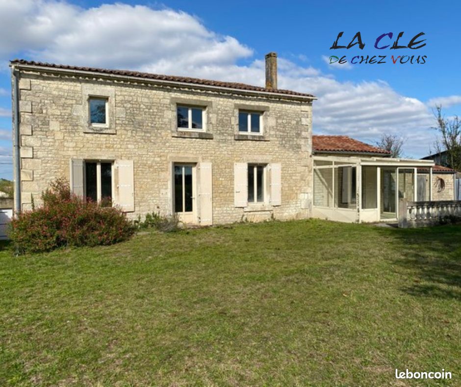 Maison 7 pièces 120 m² · à Benet · 120 m² · 148 400 €