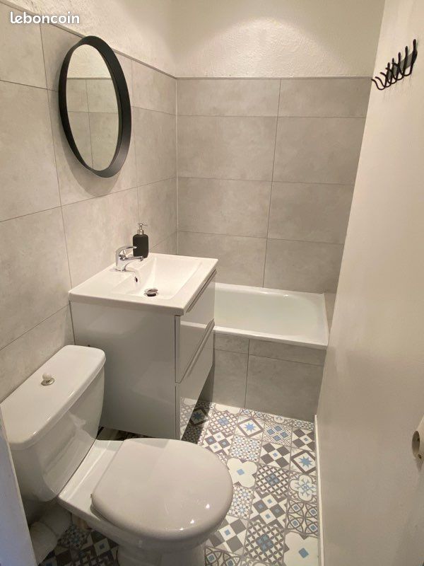 Studio Saint-Michel 17m2 + parking (image 2)