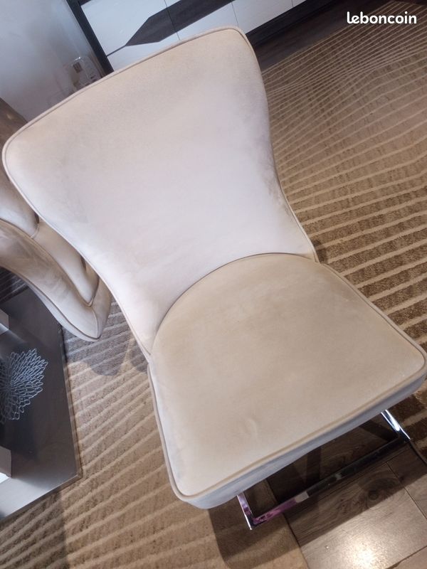 Chaise de salon (image 1)