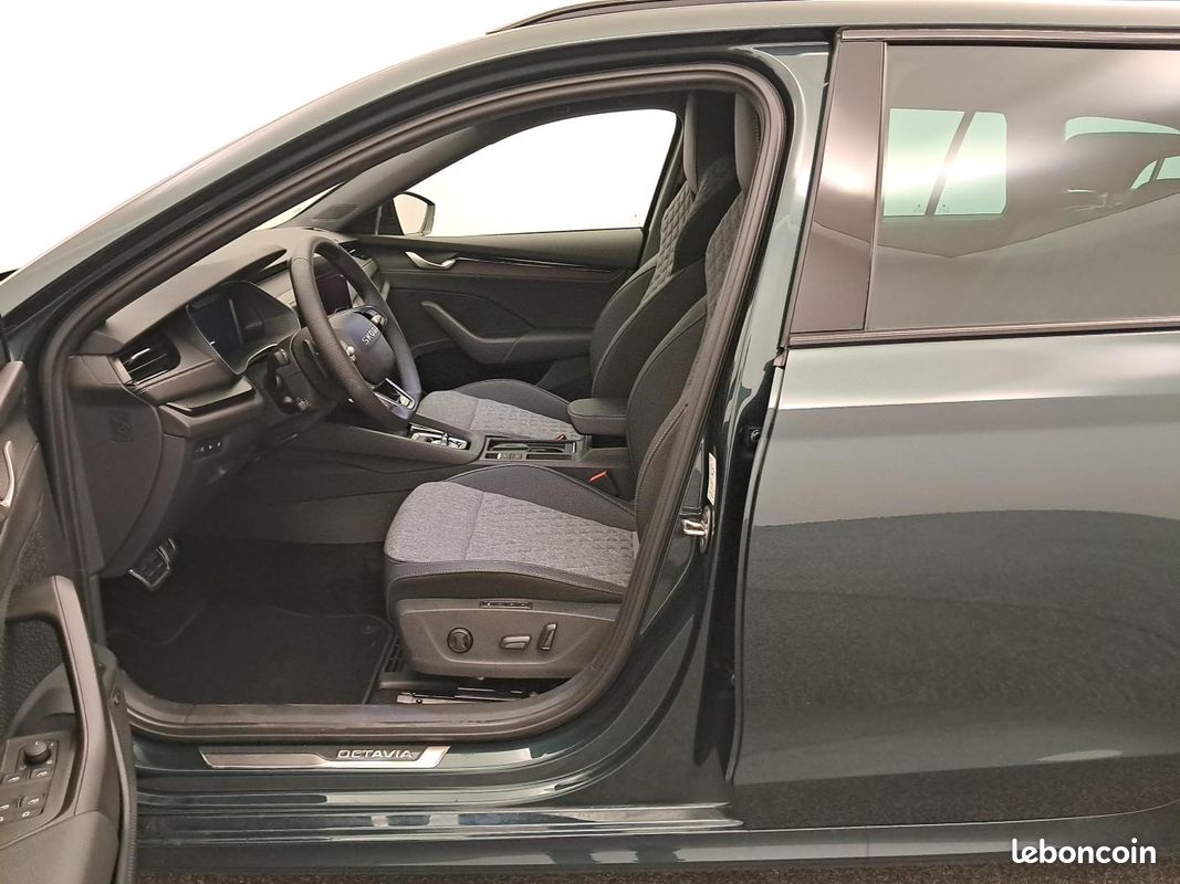 SKODA Octavia Combi 1.5 TSI Hybrid 150 ch ACT DSG7 Sportline (image 13)