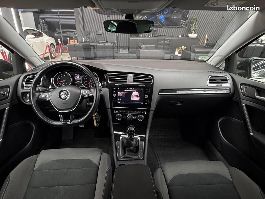Volkswagen Golf 1.5 TSI R-Line Highline | 150 ch BVM Sièges chauffants Phares LED Apple CarPlay/A... (image 22)