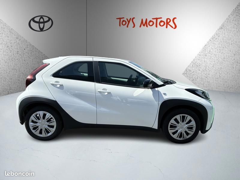 Toyota aygo x 1.0 VVT-i 72 Dynamic (image 3)
