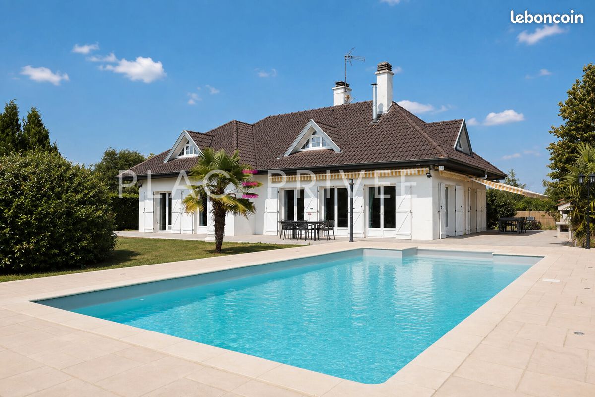 Maison 10 pièces 190 m² · à Lunéville · 190 m² · 459 000 €