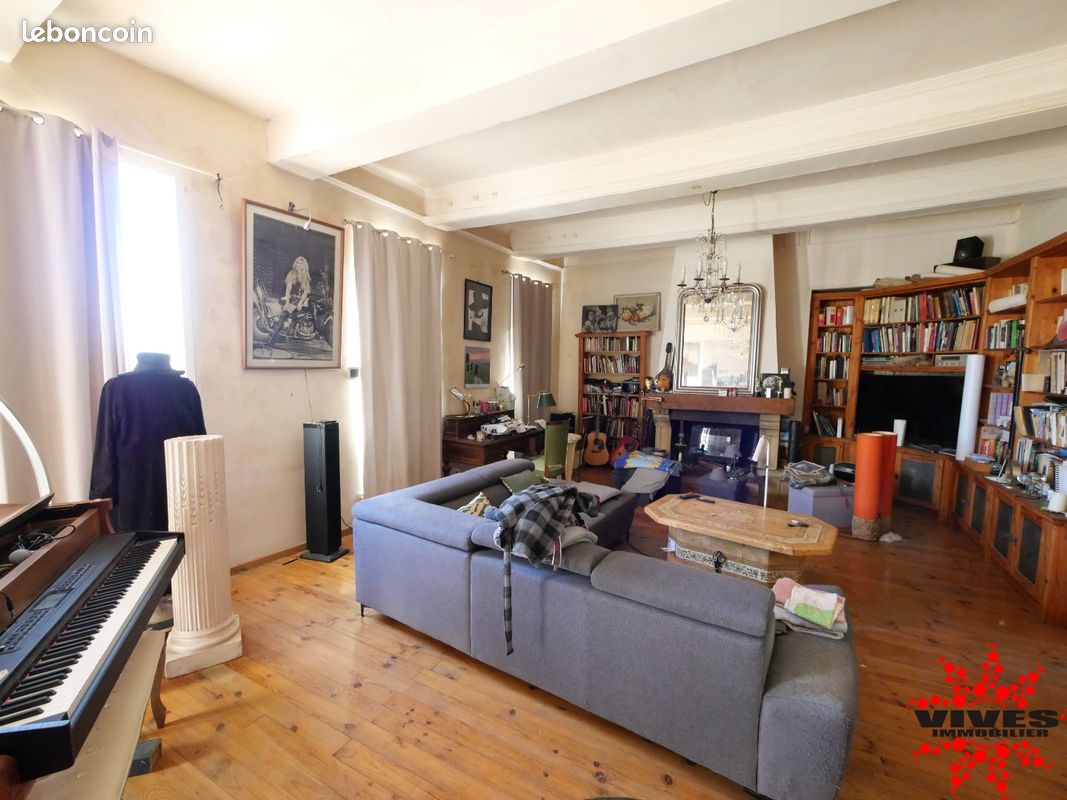 Maison 6 pièces 235 m² · à Servian · 235 m² · 110 000 €