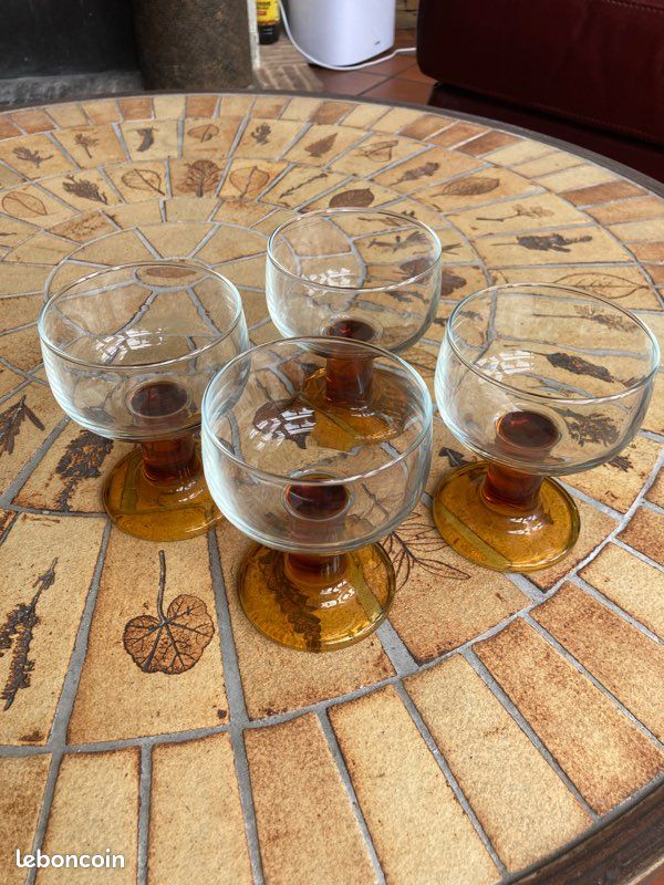 4 verres ou coupe à champagne vintage pied ambré (image 1)