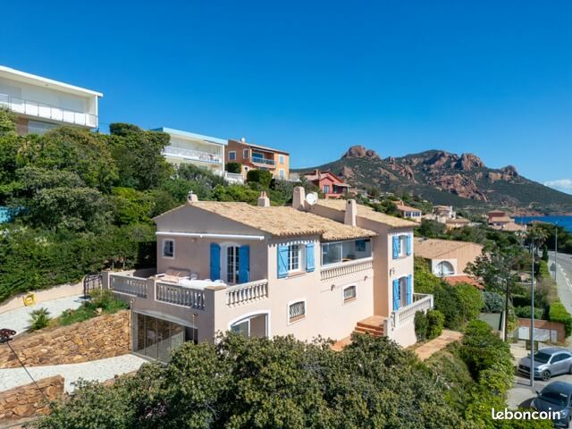 Maison 8 pièces 215 m² · à Saint-Raphaël · 215 m² · 1 290 000 €