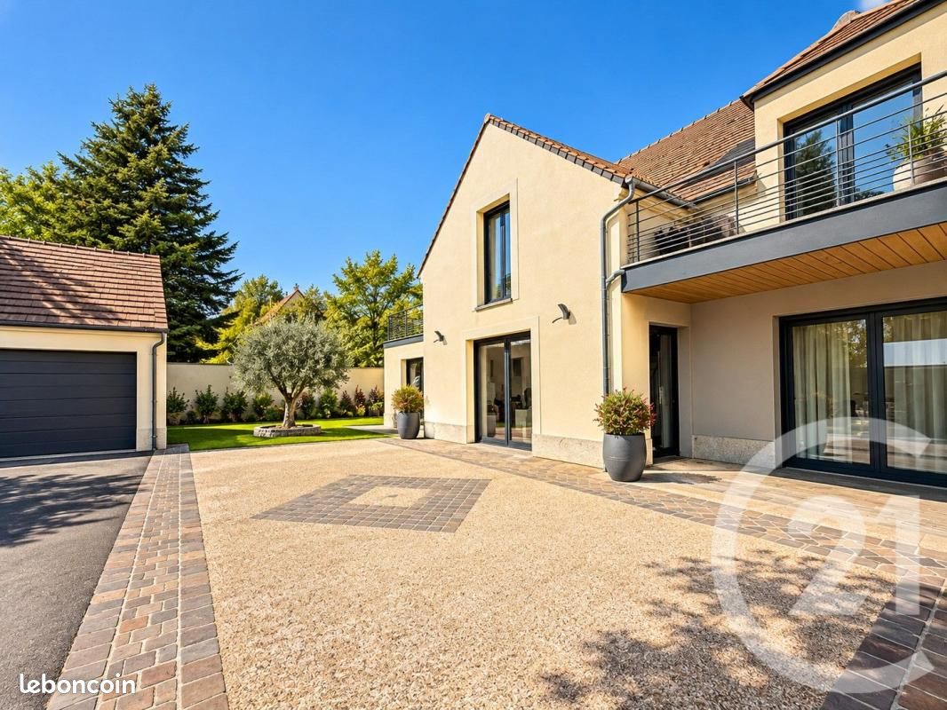 Maison 7 pièces 224 m² · à Champagne-sur-Oise · 224 m² · 725 000 €