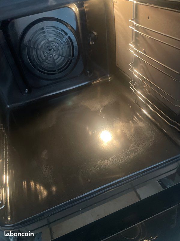 Cuisinière vitrocéramique Thomson TRMC51.4X 2200 W Noir et Argent (image 9)