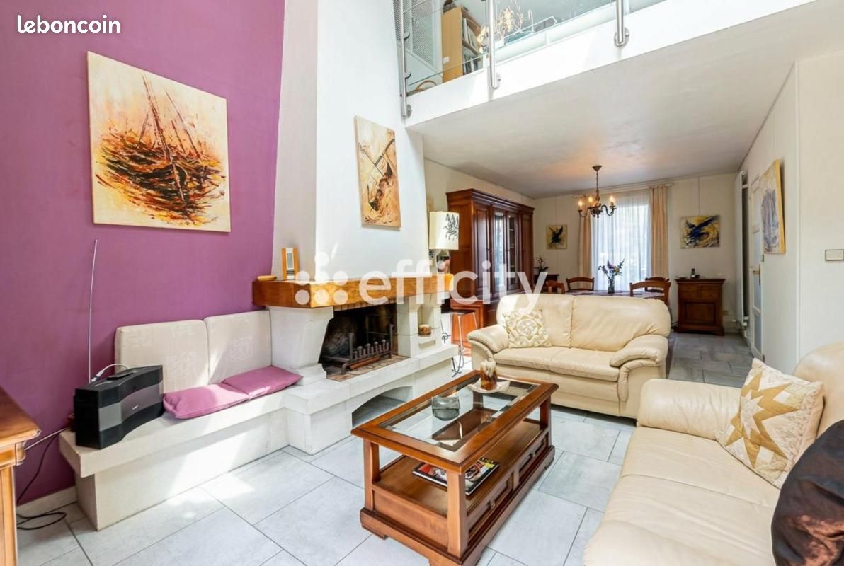 Maison 6 pièces 143 m² · à Thiais · 143 m² · 511 000 €