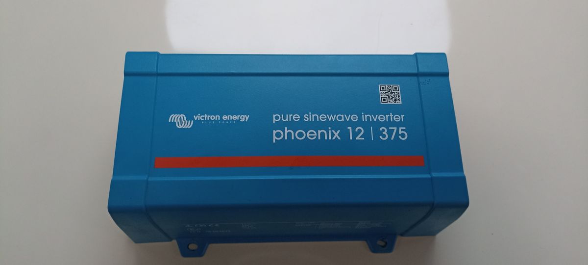 Convertisseur Phoenix 12/375 - 230 V pur sinus jusqu'à 300 W