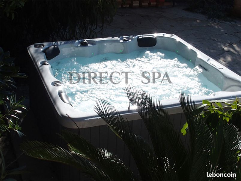 Spa 5 places à voir chez Direct'Spa super qualité (image 3)