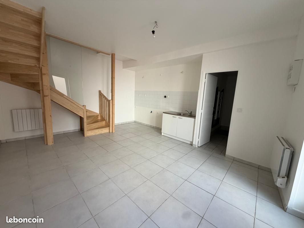 Appartement 3 pièces 53 m² · à Saint-Genis-Laval · 53 m² · 840 €