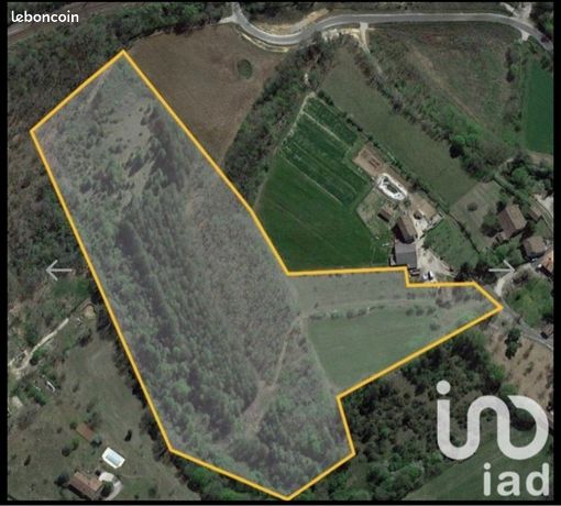 Terrain constructible et agricole