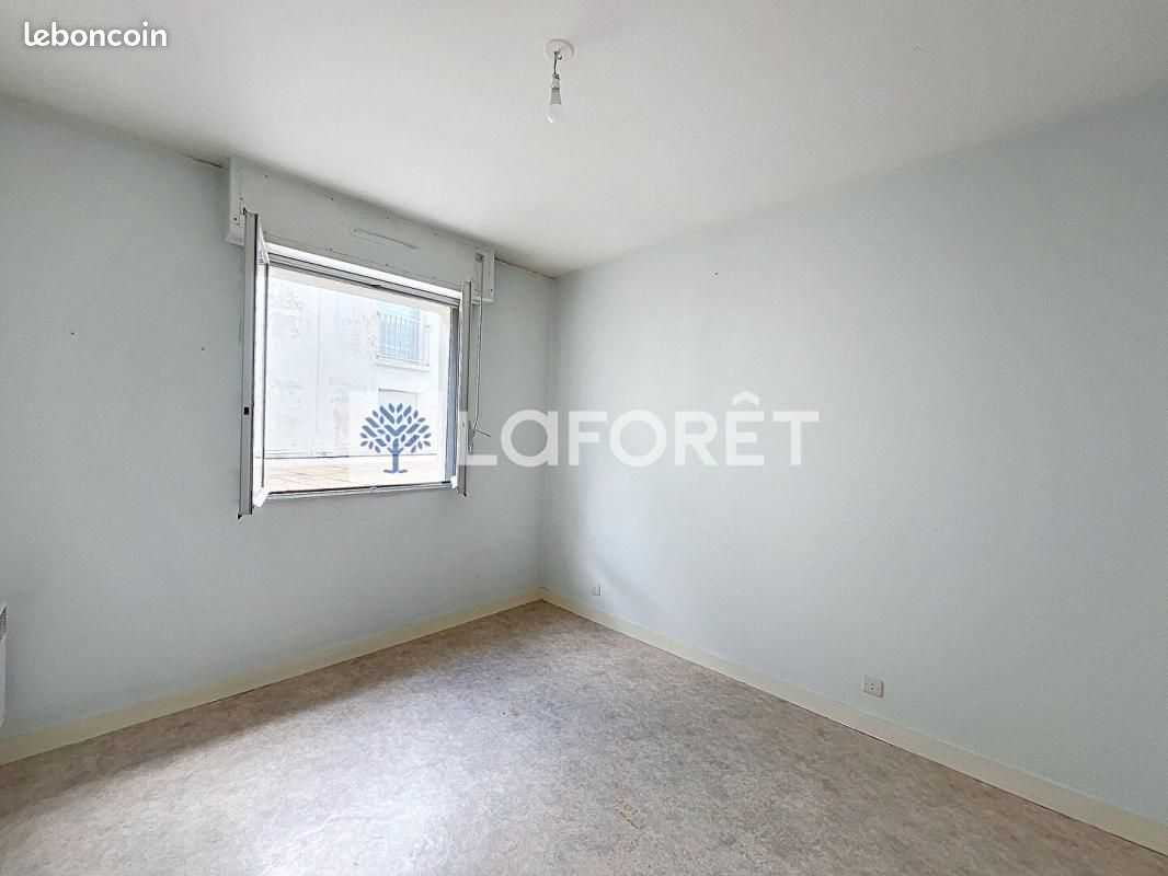 Appartement 3 pièces 60 m² - Parthenay 79200 (image principale 3)