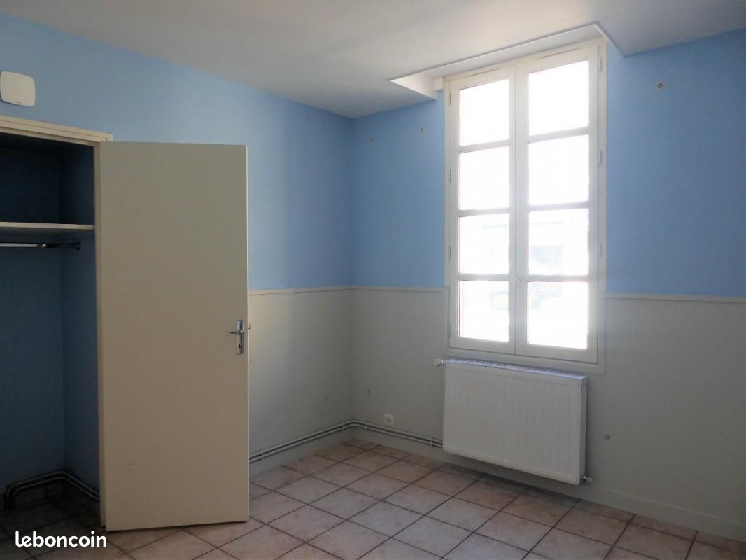 Appartement 3 pièces 70 m² - Hiersac 16290 (image principale 9)