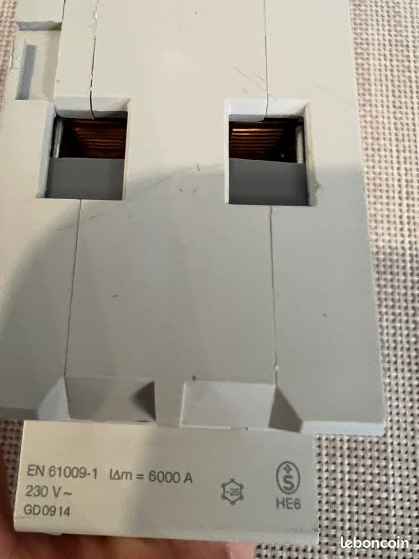 Disjoncteur différentiel Hager ADA916C 16A 30mA Type A (image 3)