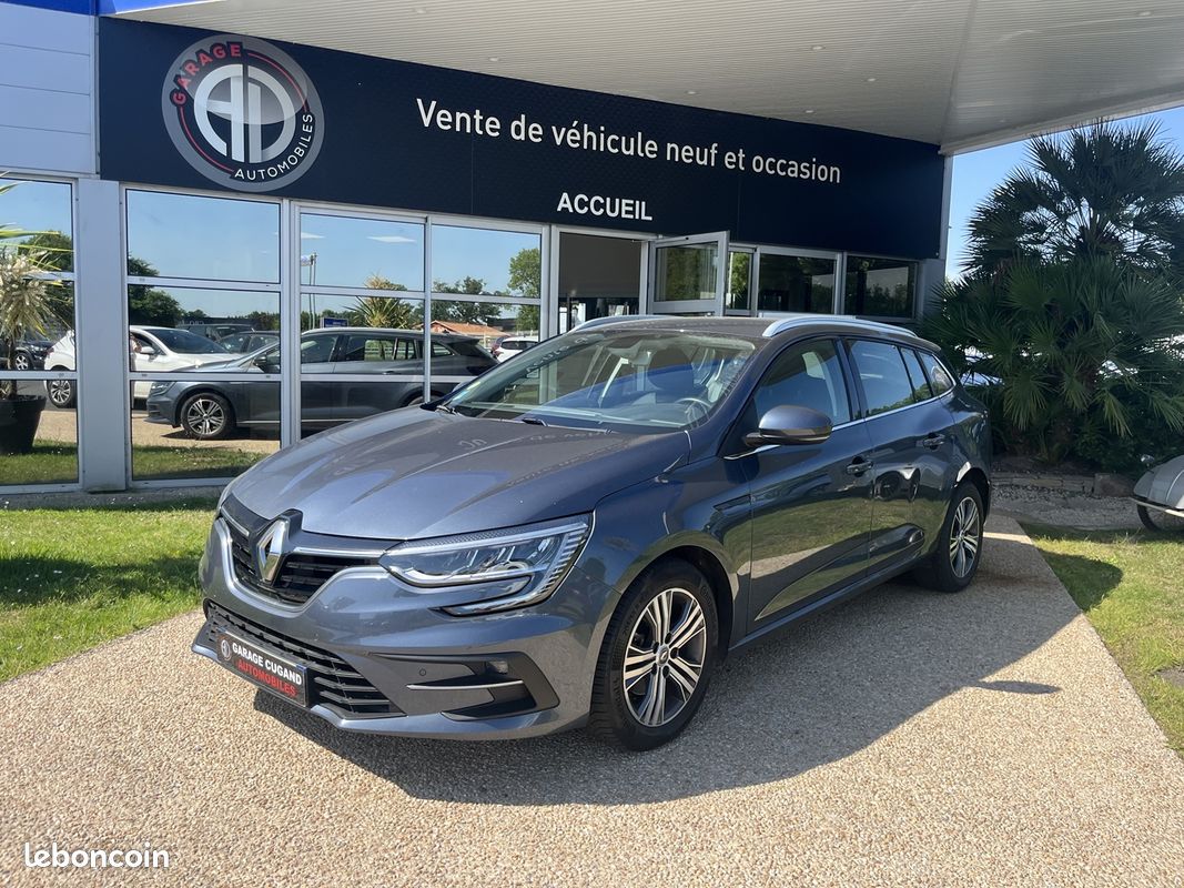 Renault MEGANE IV ESTATE 1.5 BLUE DCI 115CH EVOLUTION EDC (image 1)