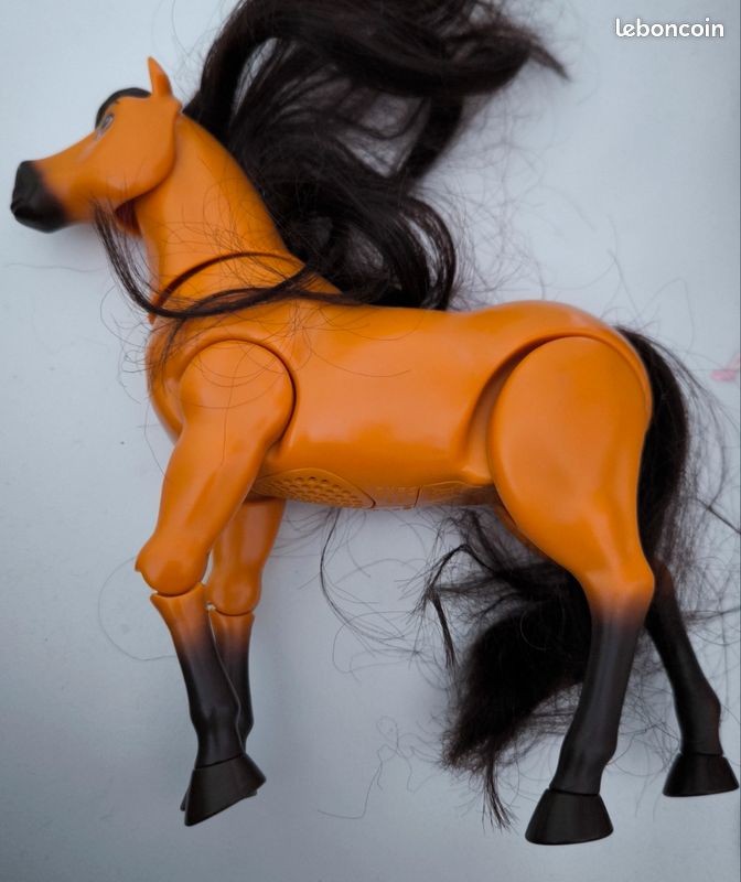 Énorme lot de barbie et figurines (image 18)