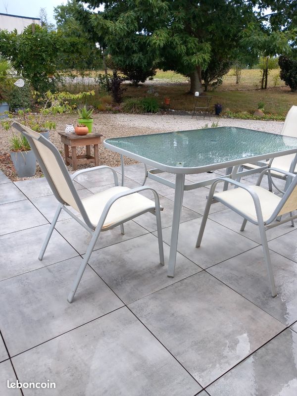 Table de jardin métal et verre (image 1)