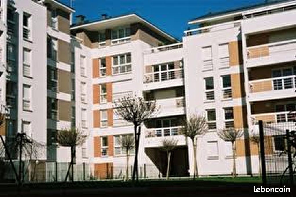 Appartement 2 pièces 47 m² · à Massy · 47 m² · 1 066 €