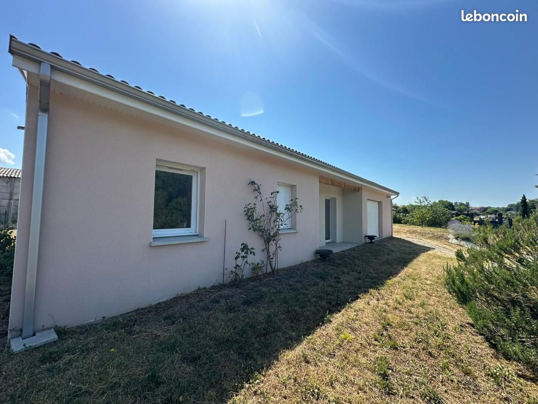 Maison 4 pièces 95 m² · à Puy-Guillaume · 95 m² · 990 €
