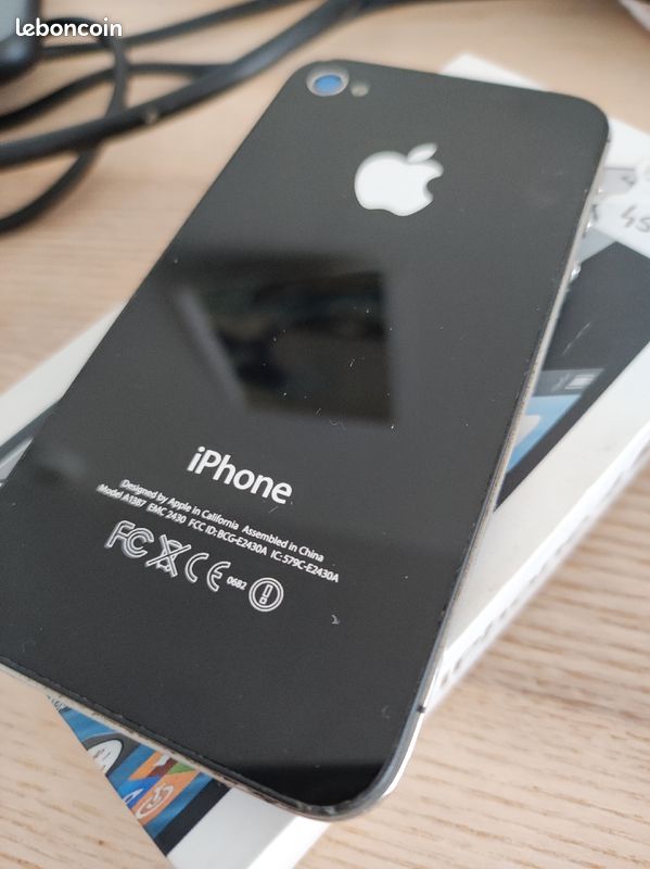 IPhone 4s noir (image 3)