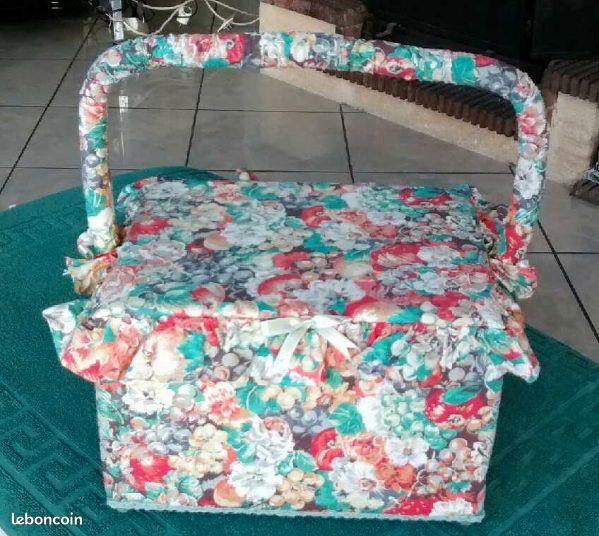 Boite à couture en tissu (image 1)